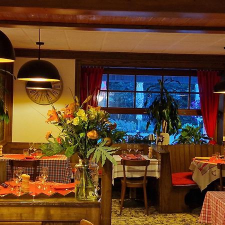 Les Touristes Hotel Chatelard Eksteriør billede