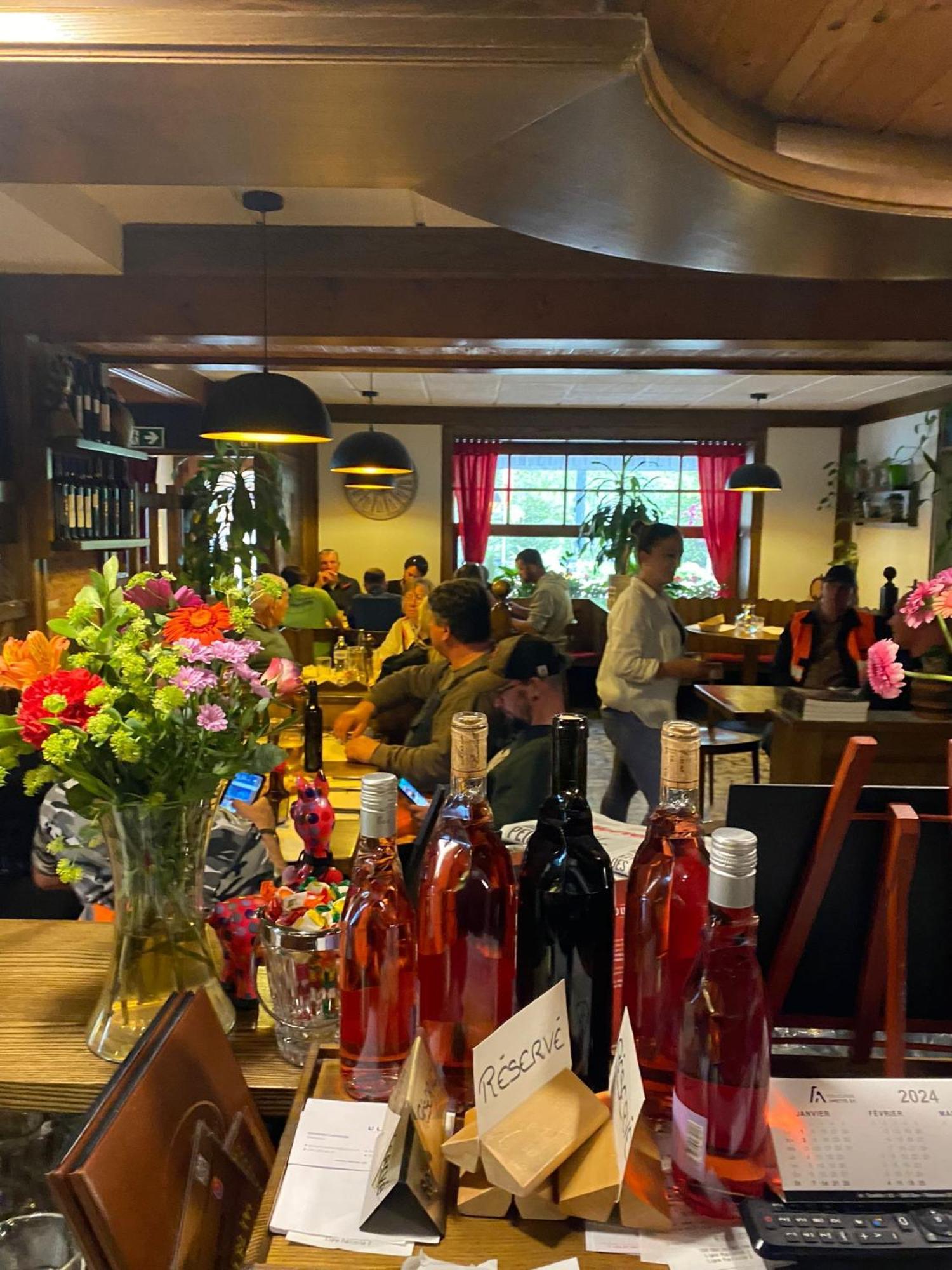 Les Touristes Hotel Chatelard Eksteriør billede